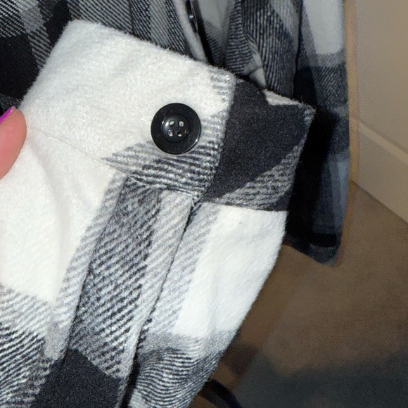 🖤1 Clique Black and Grey Plaid Shacket - Size 1X 🖤 - Picture 5 of 11